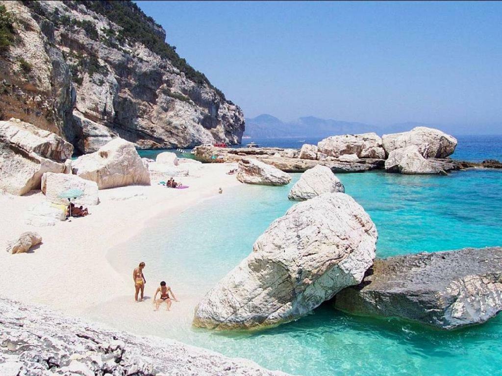 Casa In Riva Al Mare Apartman Cala Gonone Kültér fotó