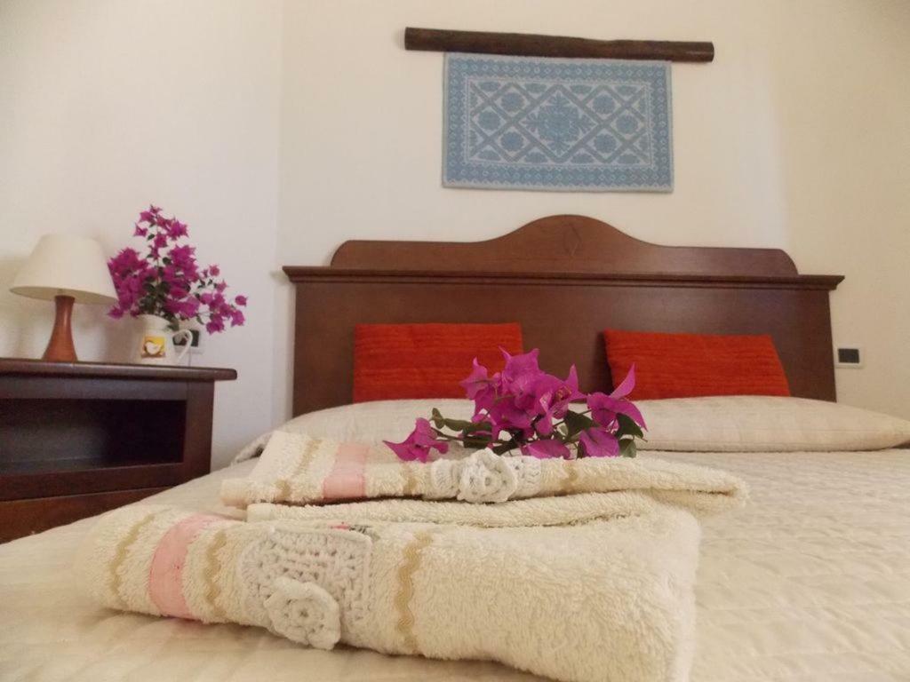 Casa In Riva Al Mare Apartman Cala Gonone Kültér fotó